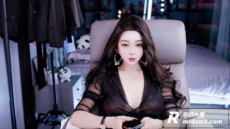 ST站高颜值御姐主播相关图片4